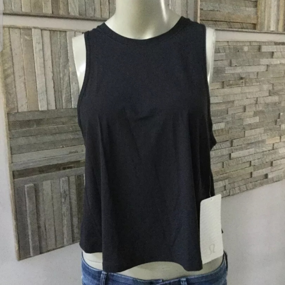 Lululemon Just Pleat It Tank - Picture 2 of 4